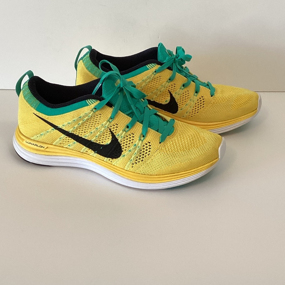 Nike Flyknit Lunarlon Vibrant Yellow and Teal Sneakers, GUC